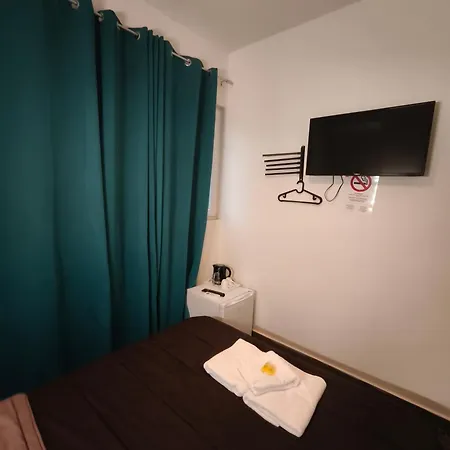 Liberal Mini Rooms & Suites-2