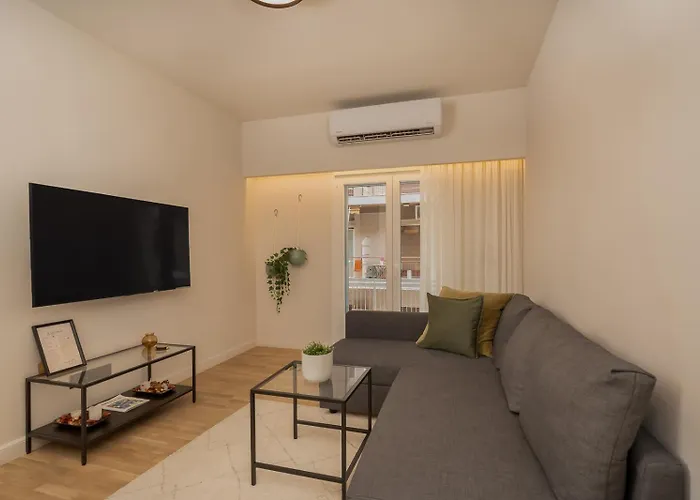 Stylish Pangrati Oasis - 7 Min Metro By Twentytwo